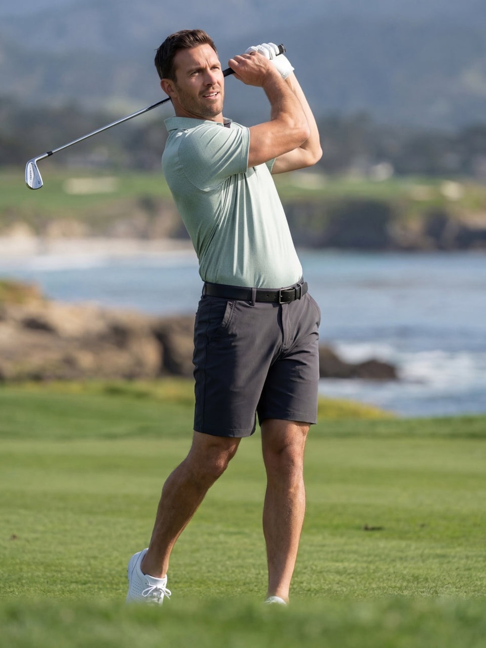 Men's Athletic Golf Shorts in Charcoal - Performance Stretch